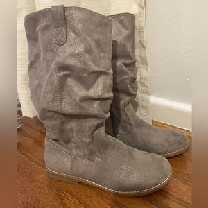 Girls Suede Boots Size 4